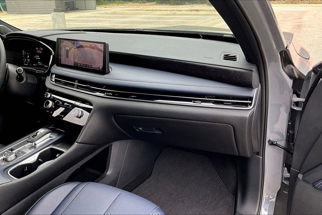 Certified 2026 INFINITI QX60 Sport w/ Dark Cargo Package AWD/4WD image 21