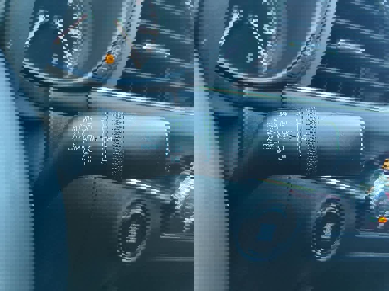 New 2026 MAZDA MAZDA3 Hatchback w/Premium Plus Pkg image 25