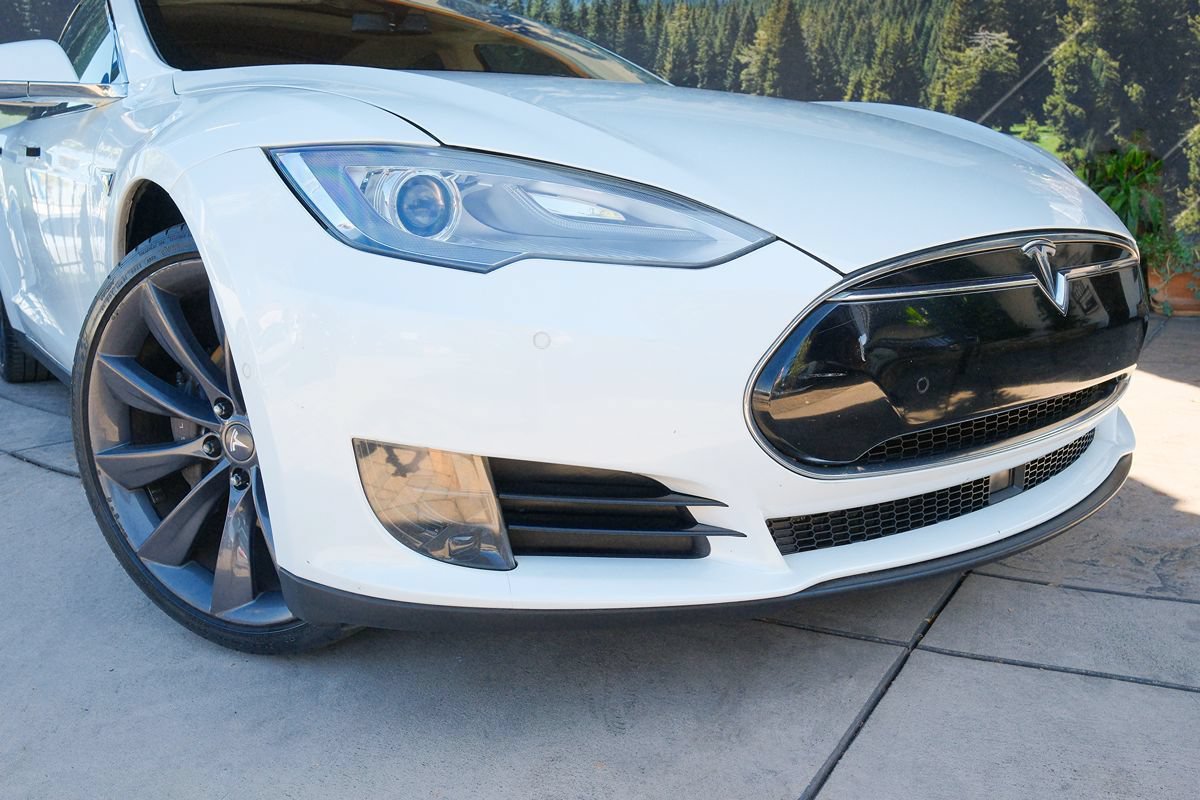 Used 2015 Tesla Model S 70 RWD image 7
