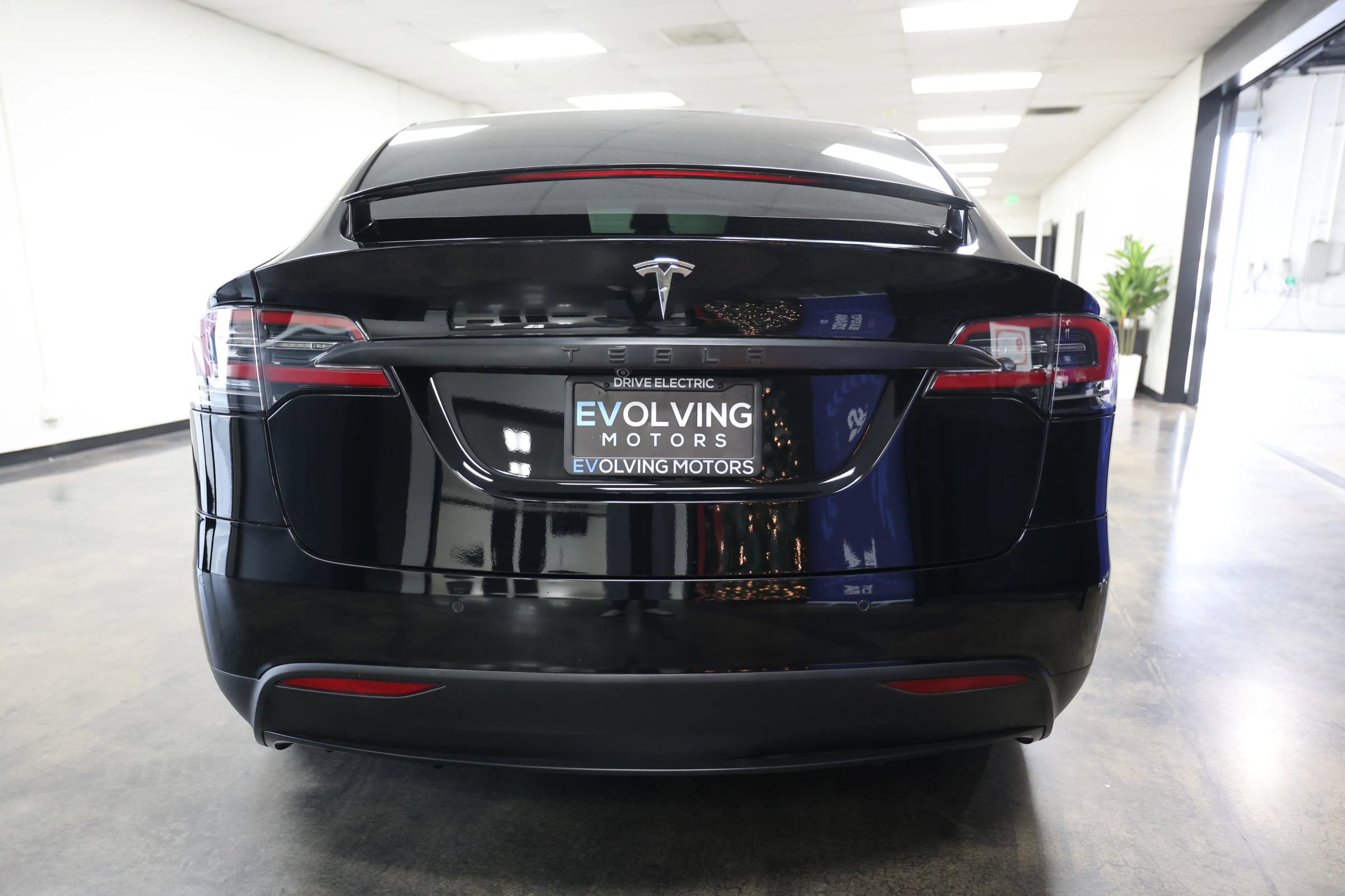 Used 2018 Tesla Model X 75D image 9