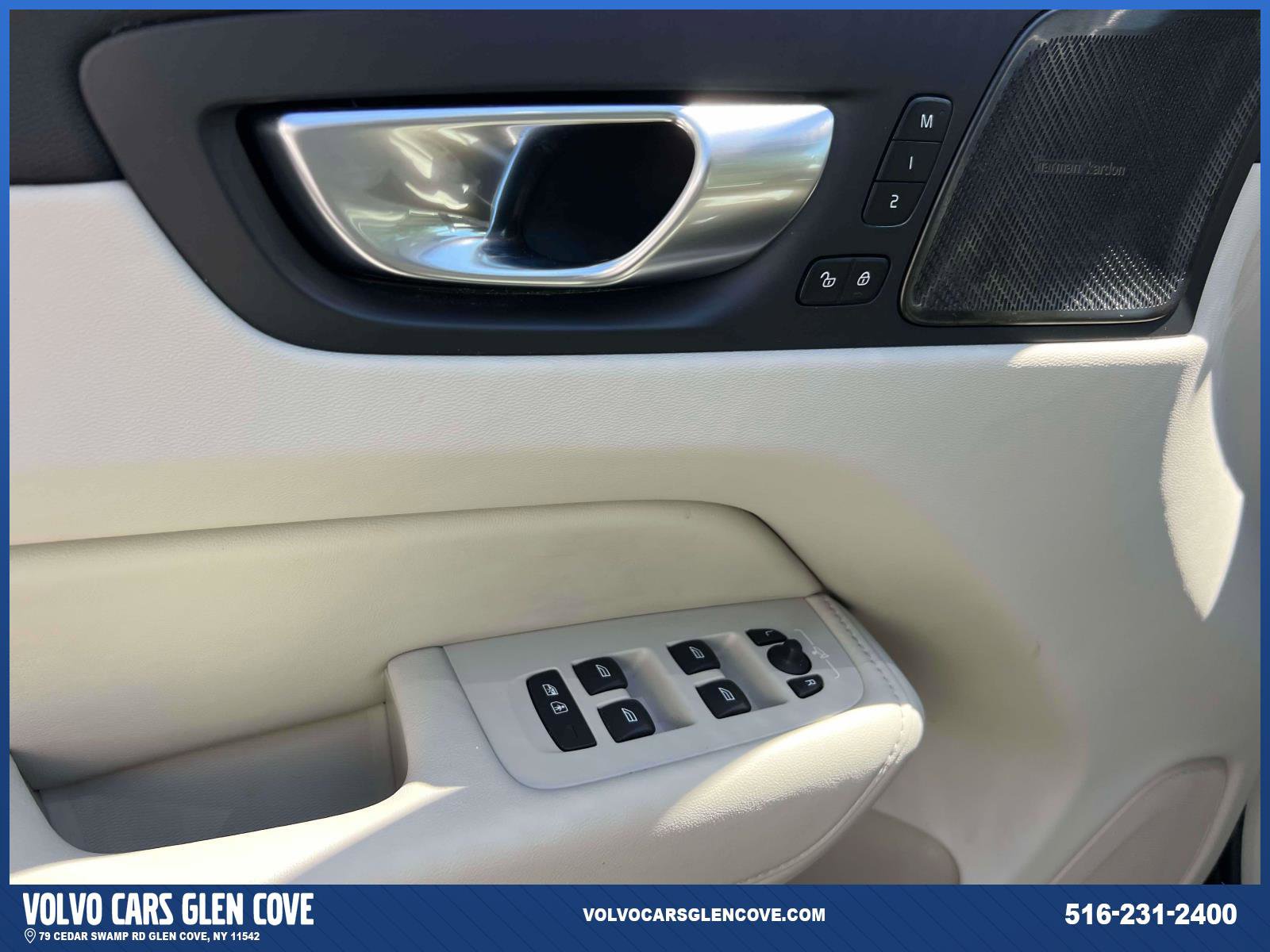 Used 2024 Volvo XC60 B5 Ultimate w/ Protection Package Premier AWD/4WD image 16