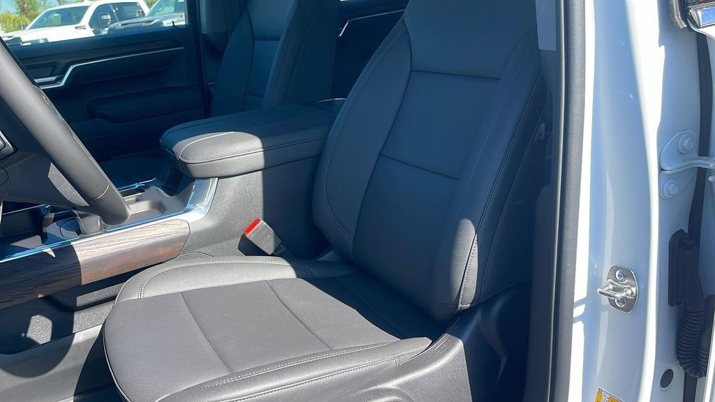 New 2026 GMC Sierra 1500 SLT w/ SLT Premium Package image 10
