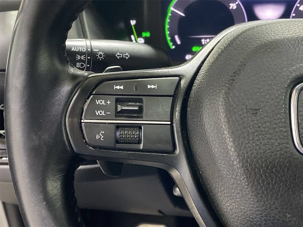 Used 2024 Honda Accord Sport image 32