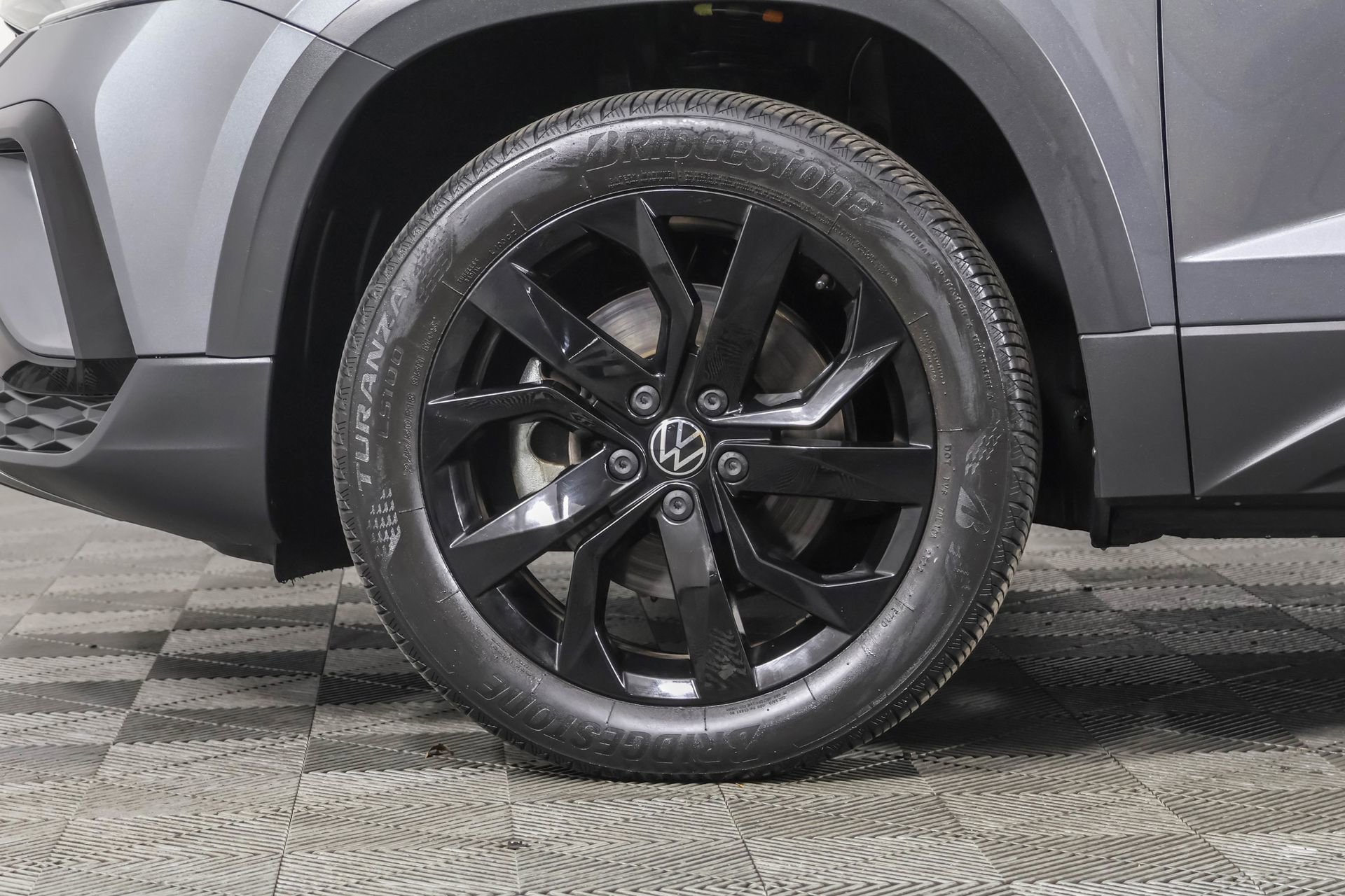 Used 2022 Volkswagen Taos SE w/ Panoramic Sunroof Package image 20