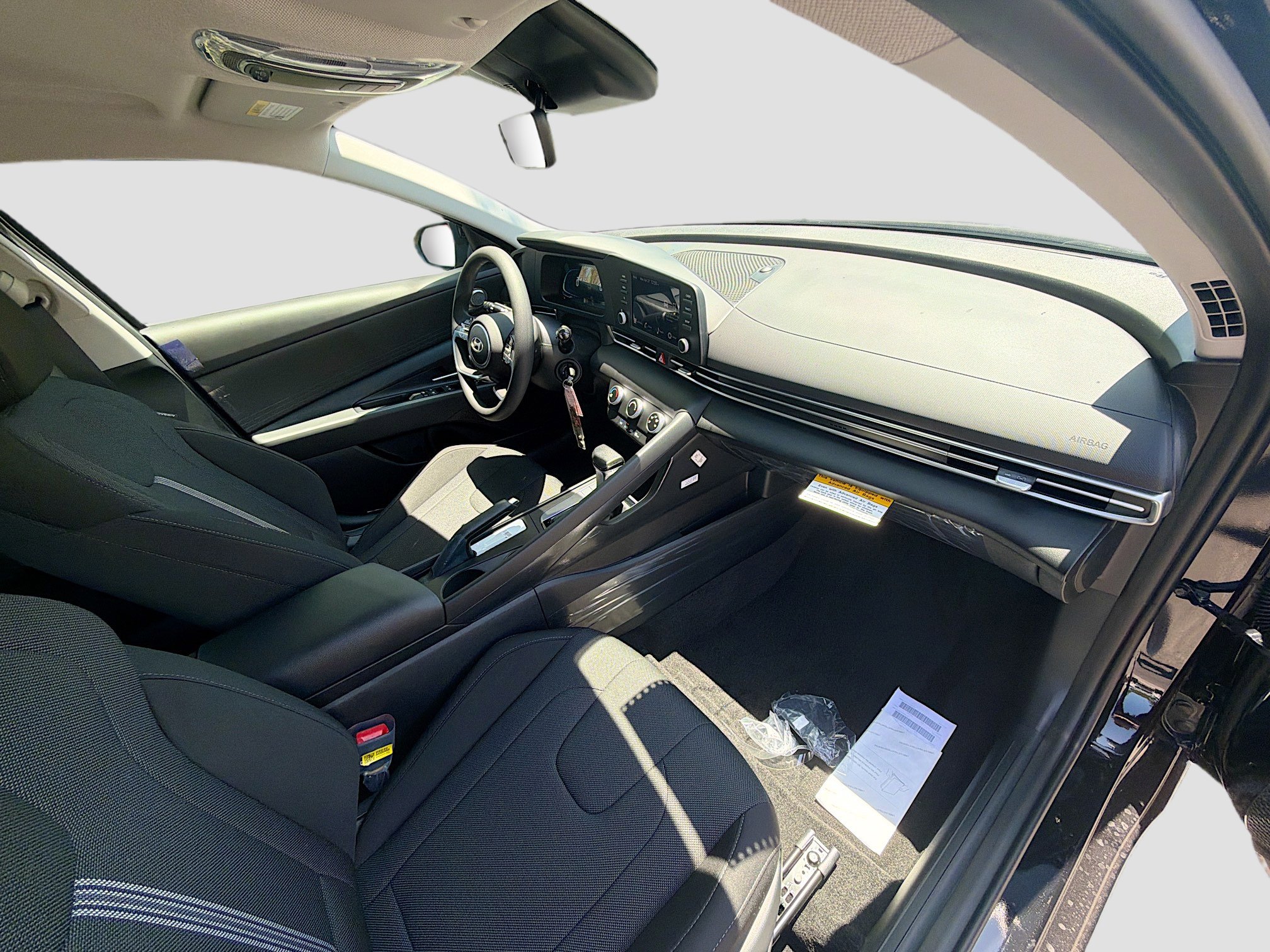 New 2026 Hyundai Elantra SE FWD image 21