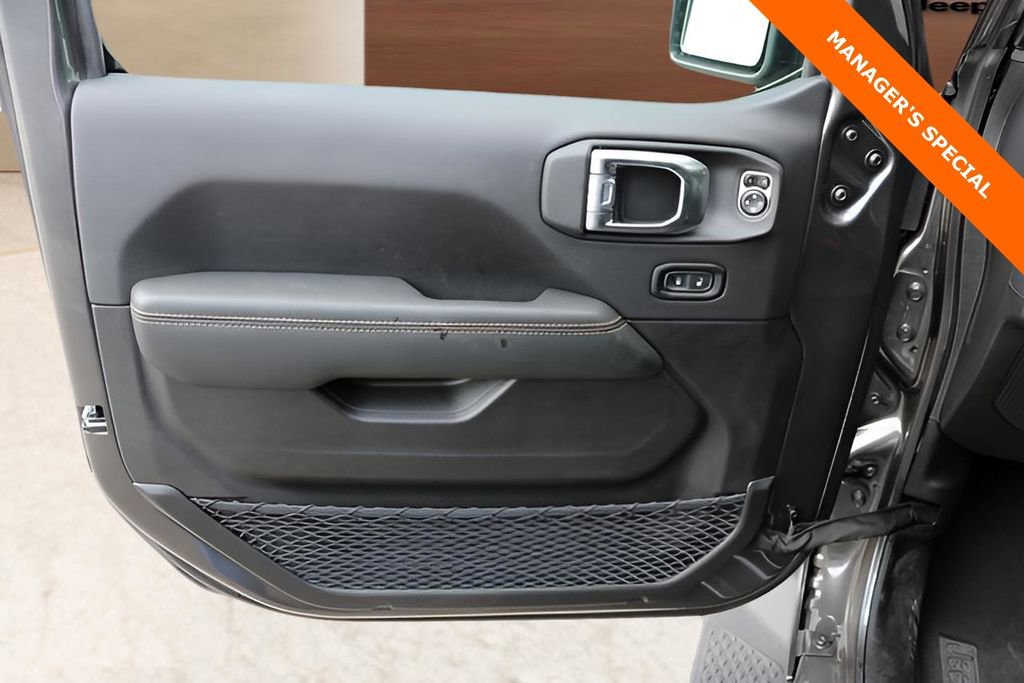 New 2025 Jeep Gladiator Sport image 11