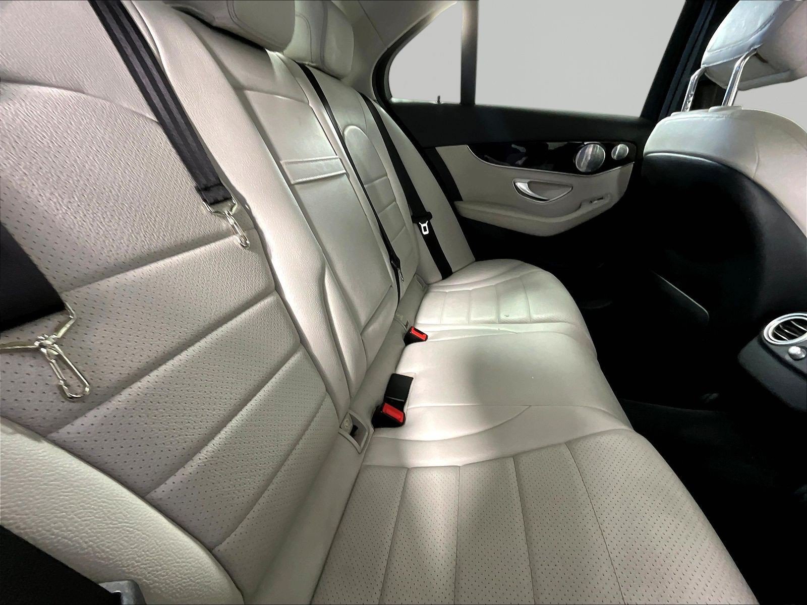 Used 2018 Mercedes-Benz C 300 4MATIC Sedan image 22