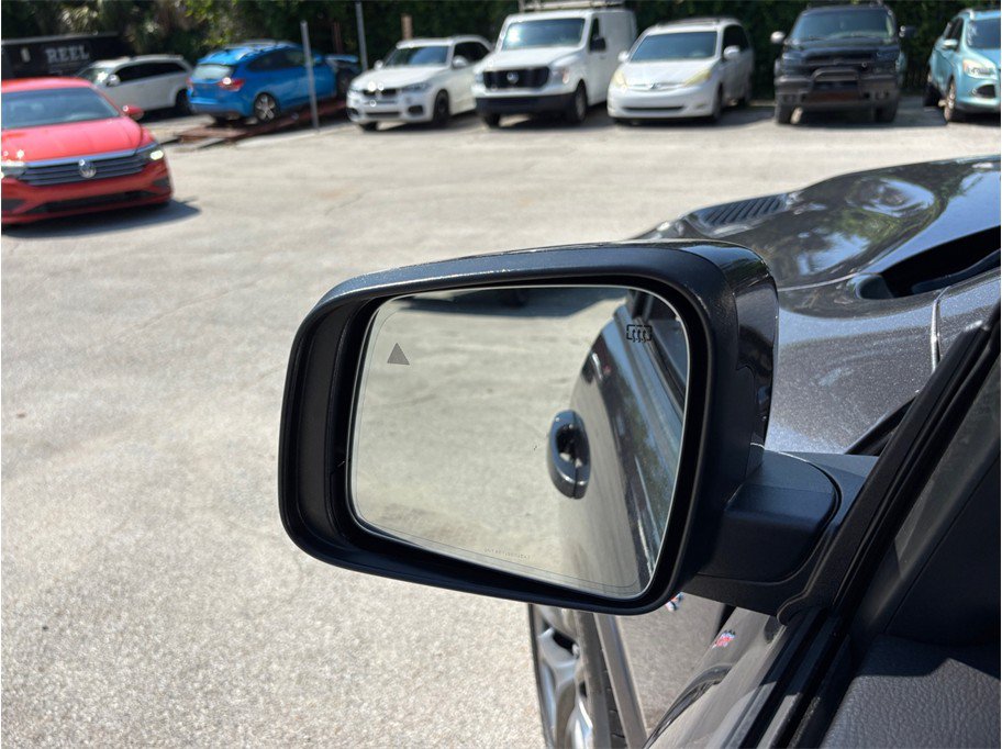 Used 2020 Dodge Durango SRT w/ Technology Group AWD/4WD image 16