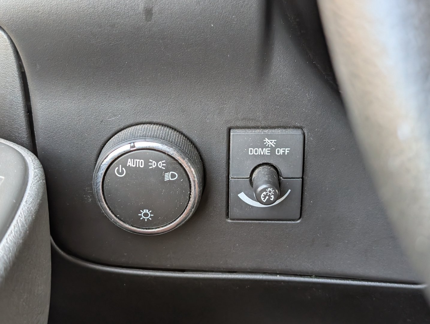 Used 2019 Chevrolet Express 2500 LT w/ LT Preferred Equipment Group RWD image 19