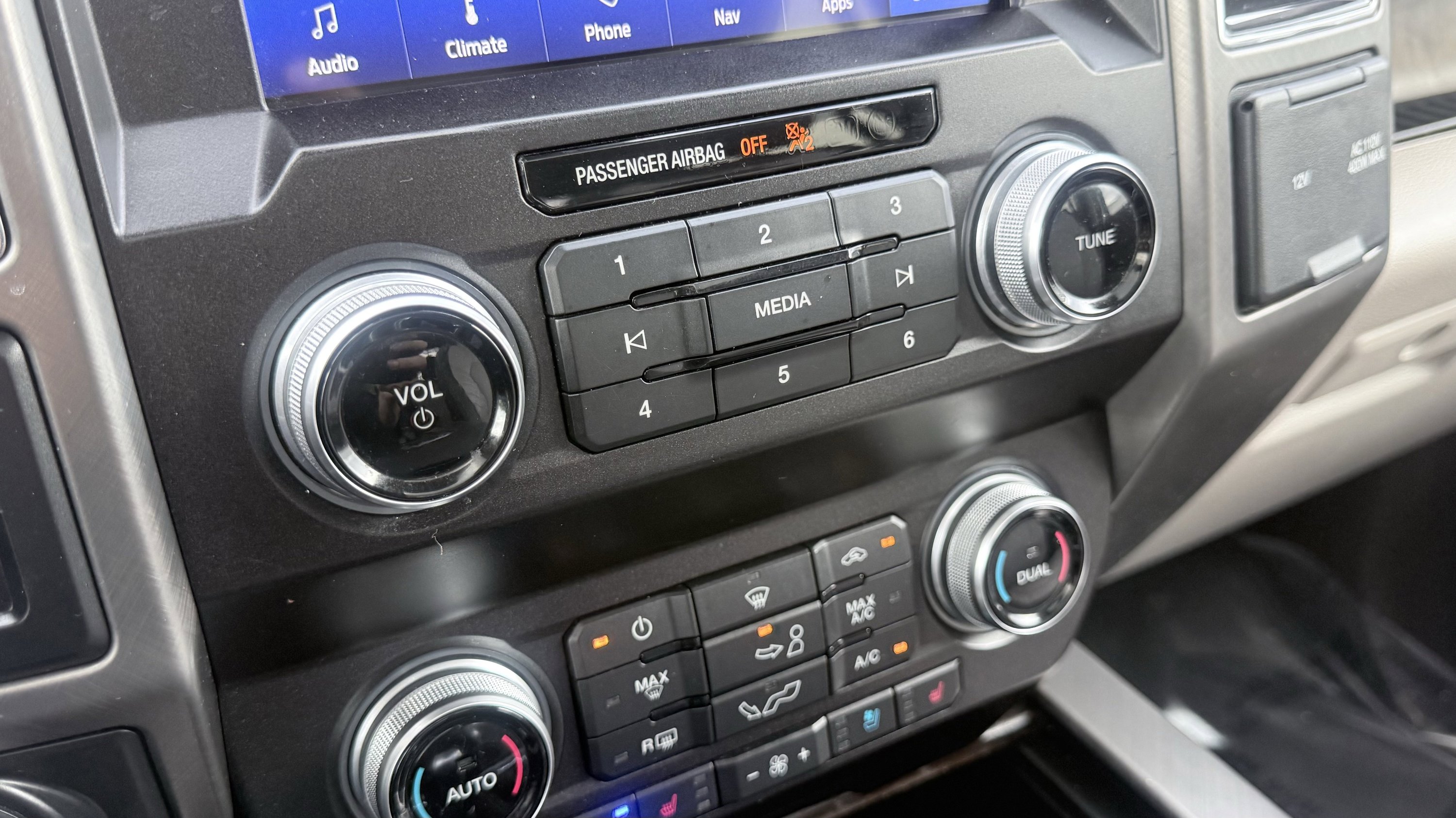 Used 2020 Ford F150 Limited AWD/4WD image 69