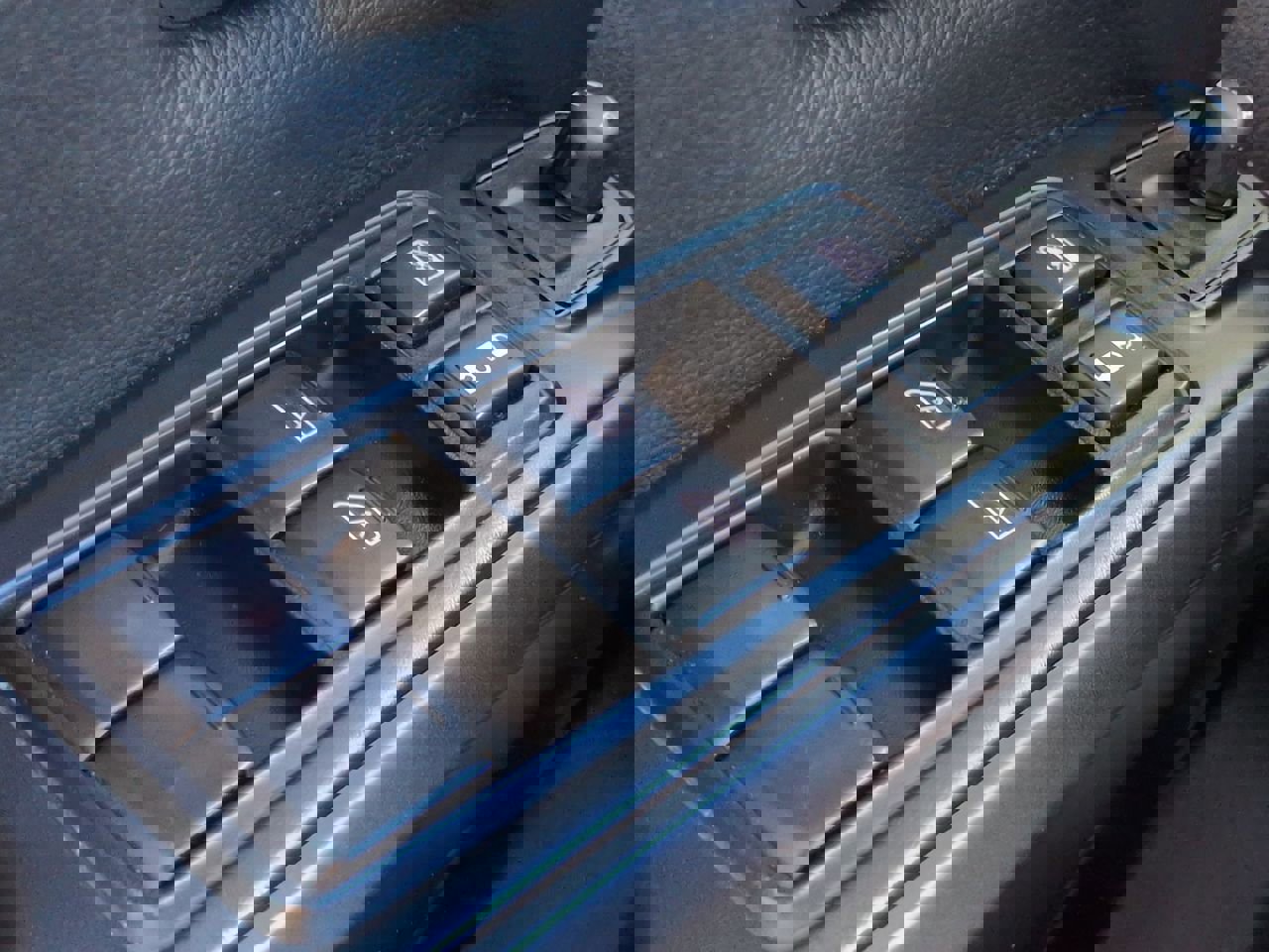 Used 2024 Nissan Titan PRO-4X w/ Off Road Protection Package image 22