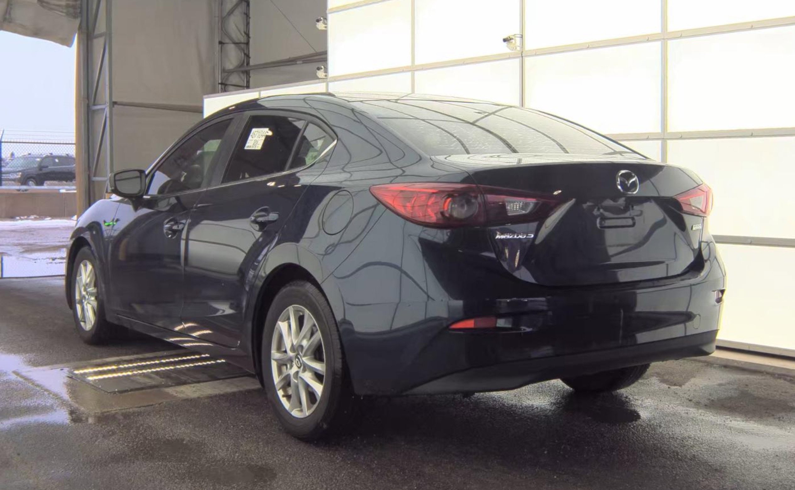 Used 2018 MAZDA MAZDA3 Sport w/ Preferred Equipment Package image 4