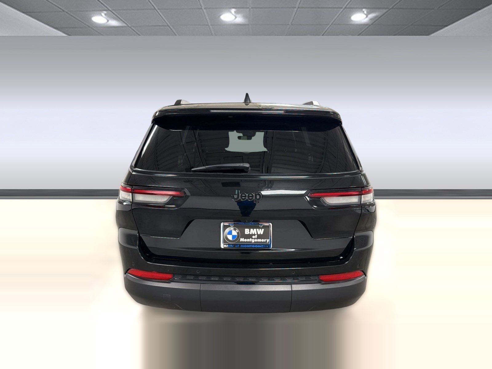 Used 2025 Jeep Grand Cherokee L Altitude image 9