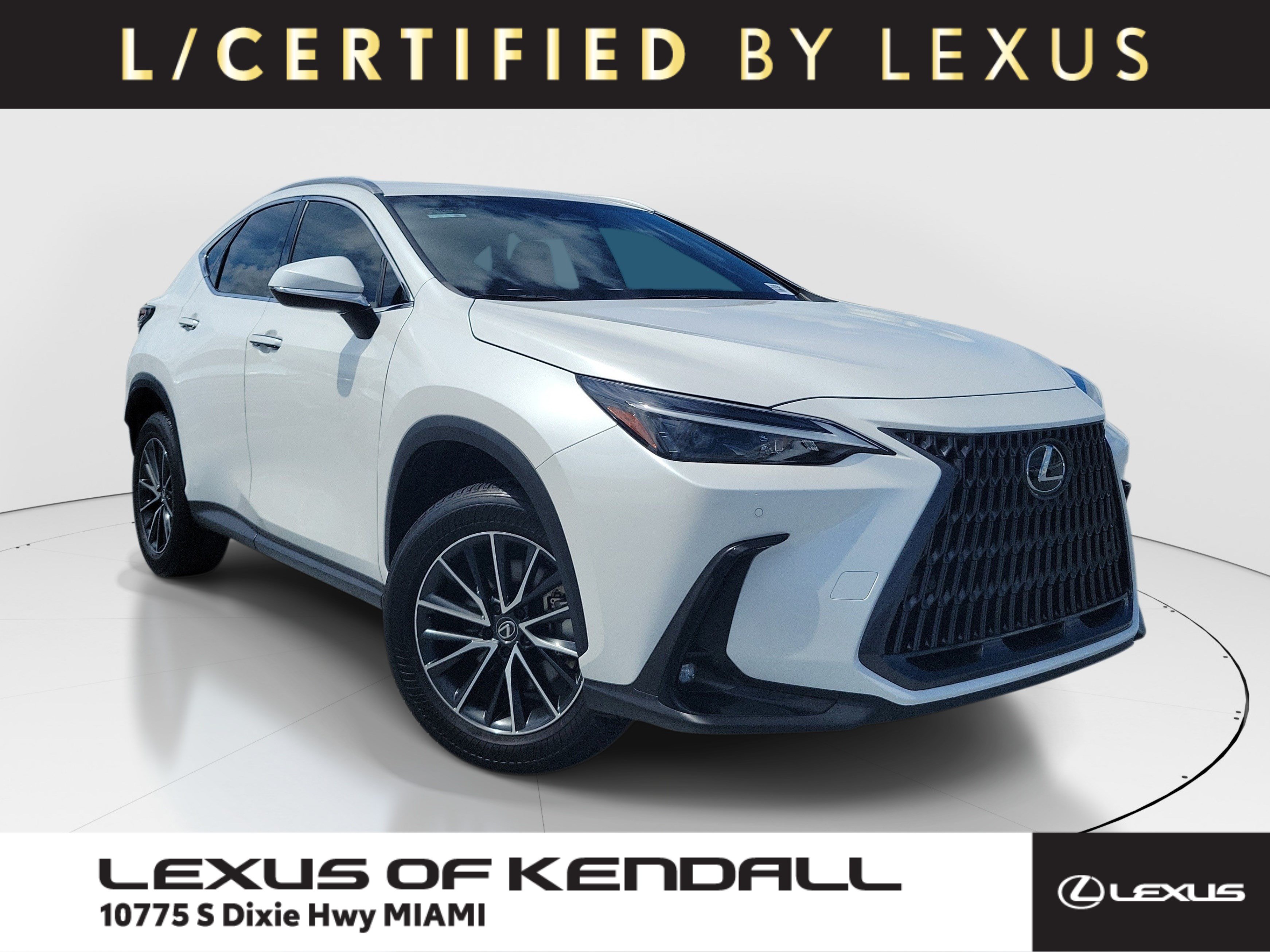 Used 2025 Lexus NX 250 FWD w/ Towing Package (2000 Lbs) image 1