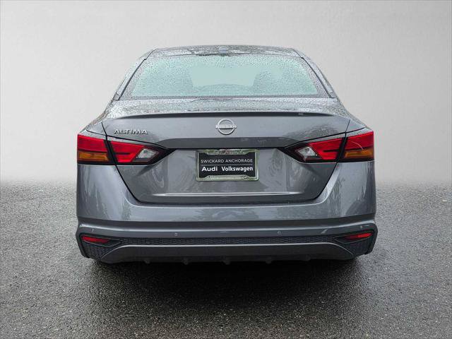 Used 2025 Nissan Altima 2.5 SV FWD image 4