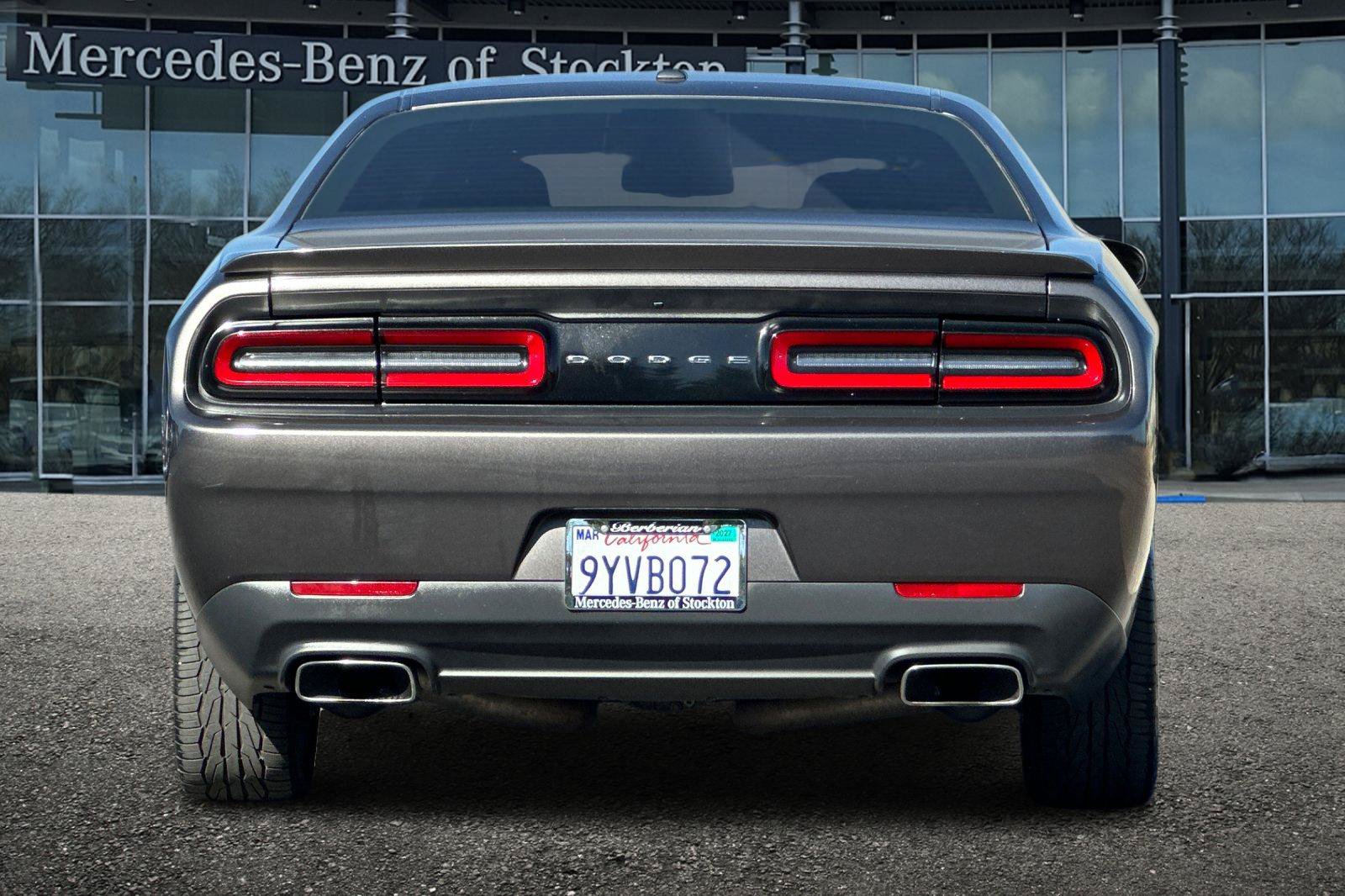 Used 2017 Dodge Challenger R/T RWD image 5