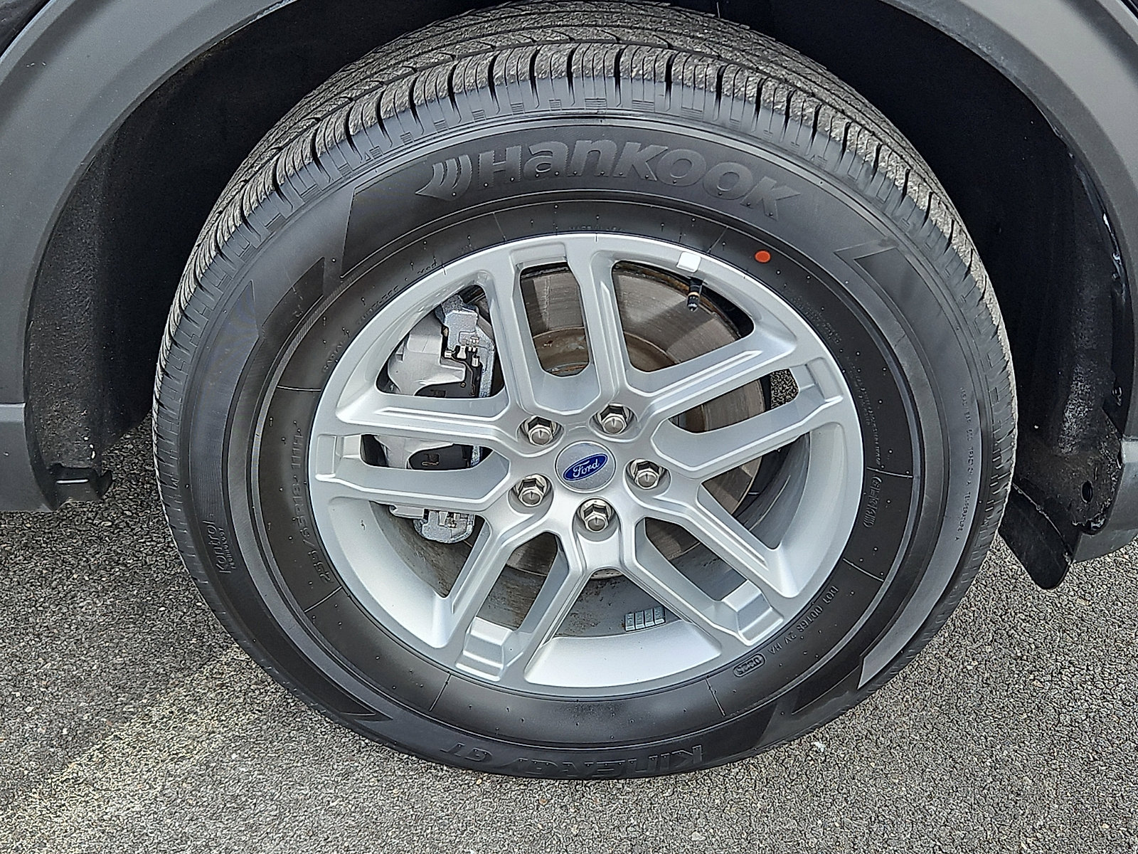 Used 2025 Ford Explorer Active image 8