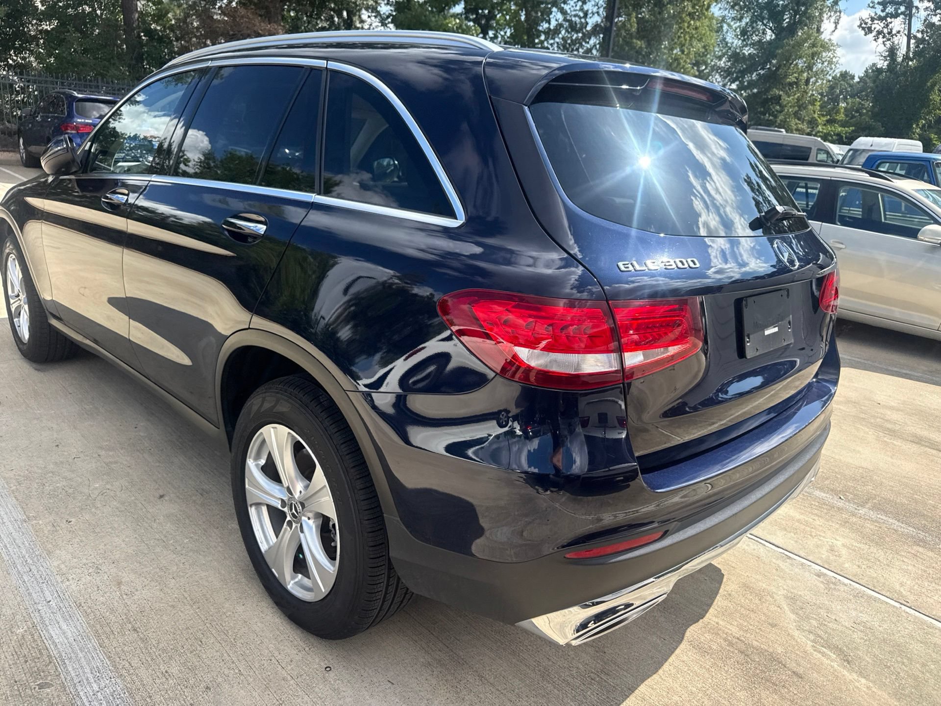 Used 2017 Mercedes-Benz GLC 300 image 6