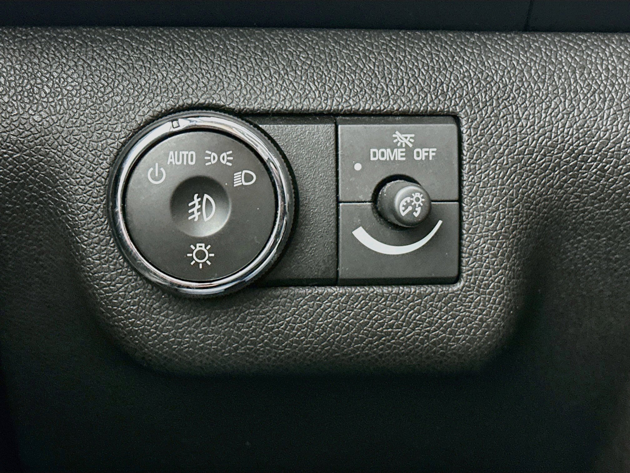 Used 2012 GMC Acadia Denali AWD/4WD image 16