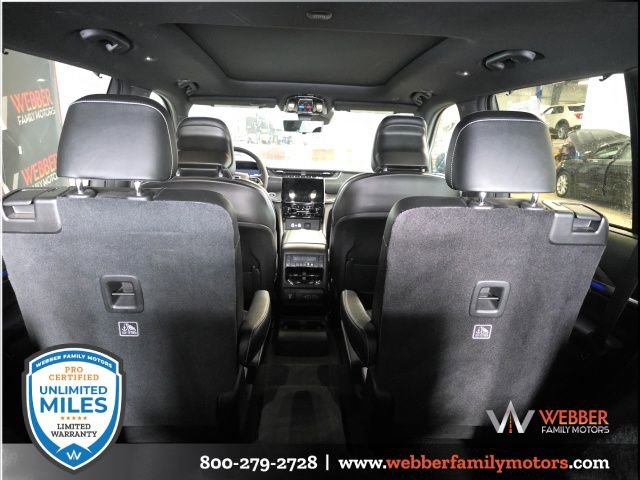 Used 2023 Jeep Grand Cherokee L Overland w/ Advanced Protech Group III image 12
