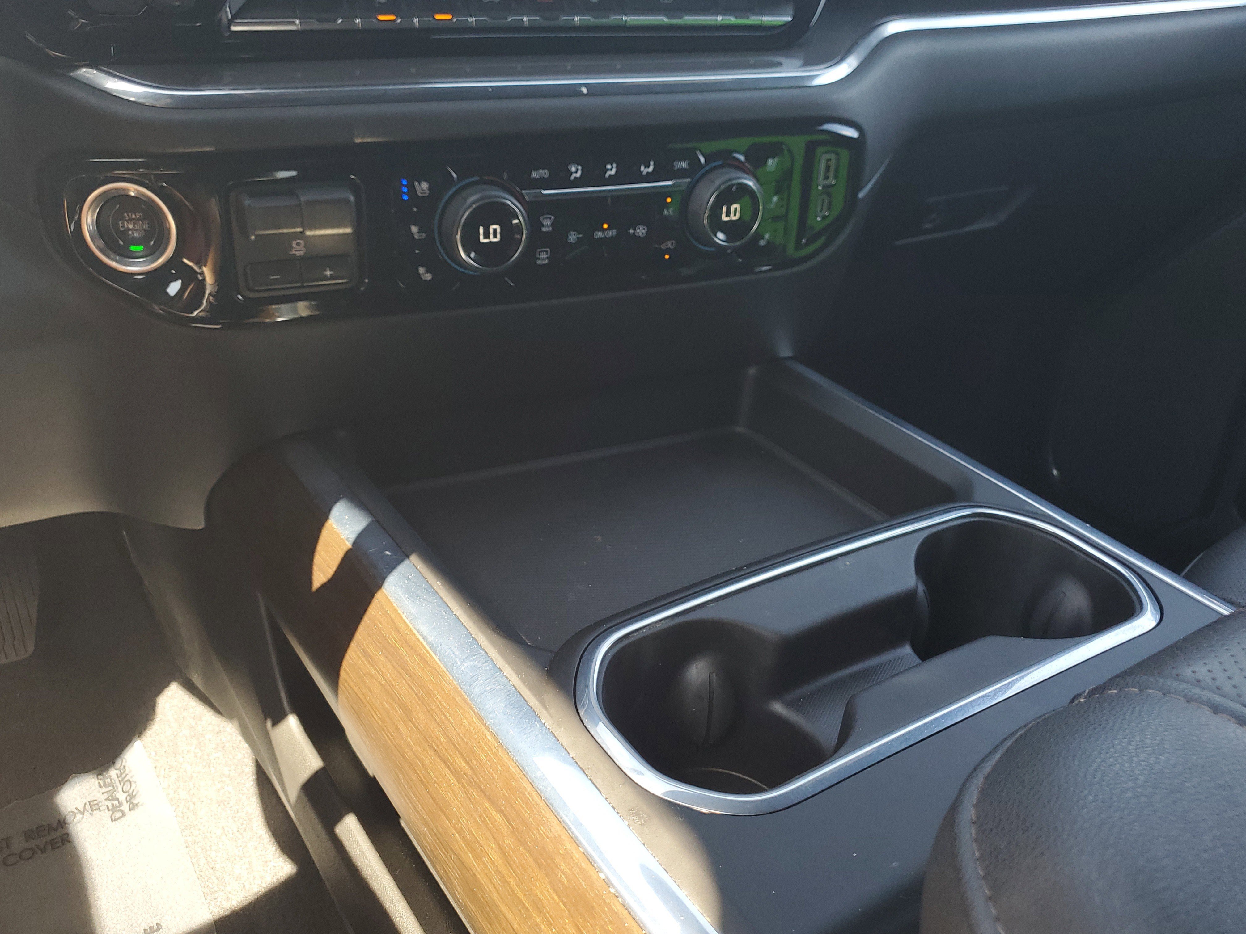 Used 2024 Chevrolet Silverado 2500 High Country AWD/4WD image 29