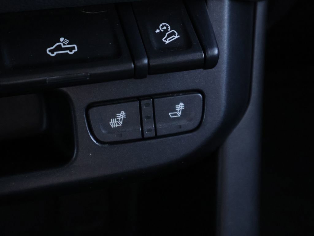 Used 2018 Chevrolet Colorado Z71 image 28
