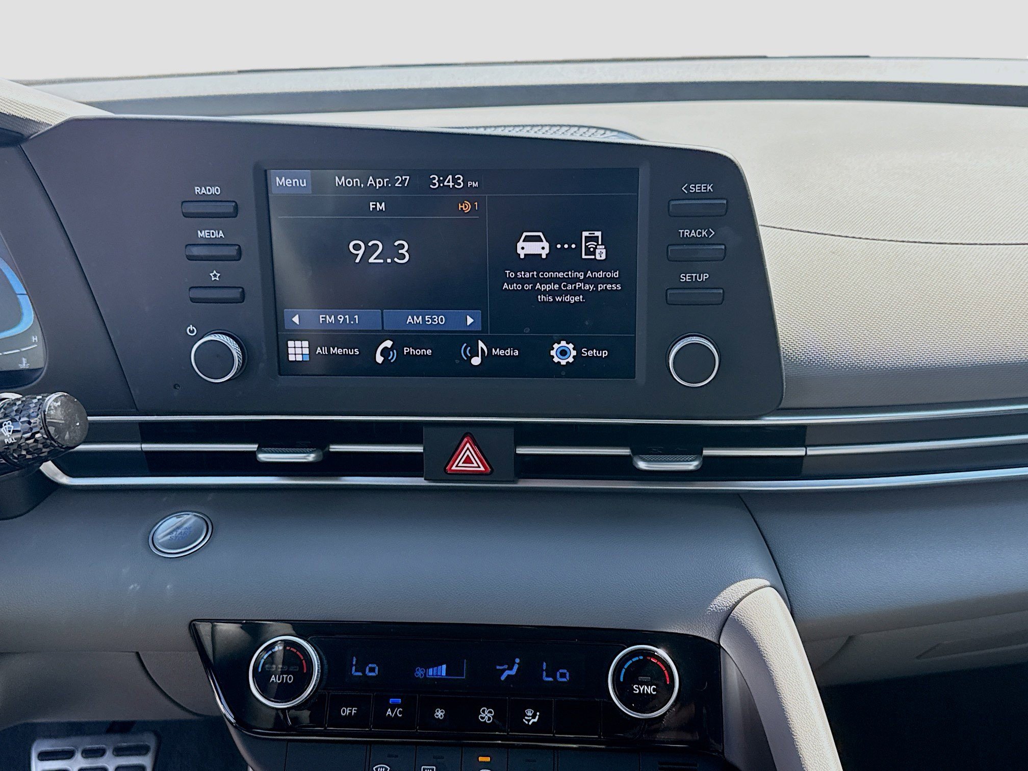 Used 2025 Hyundai Elantra Sport FWD image 10