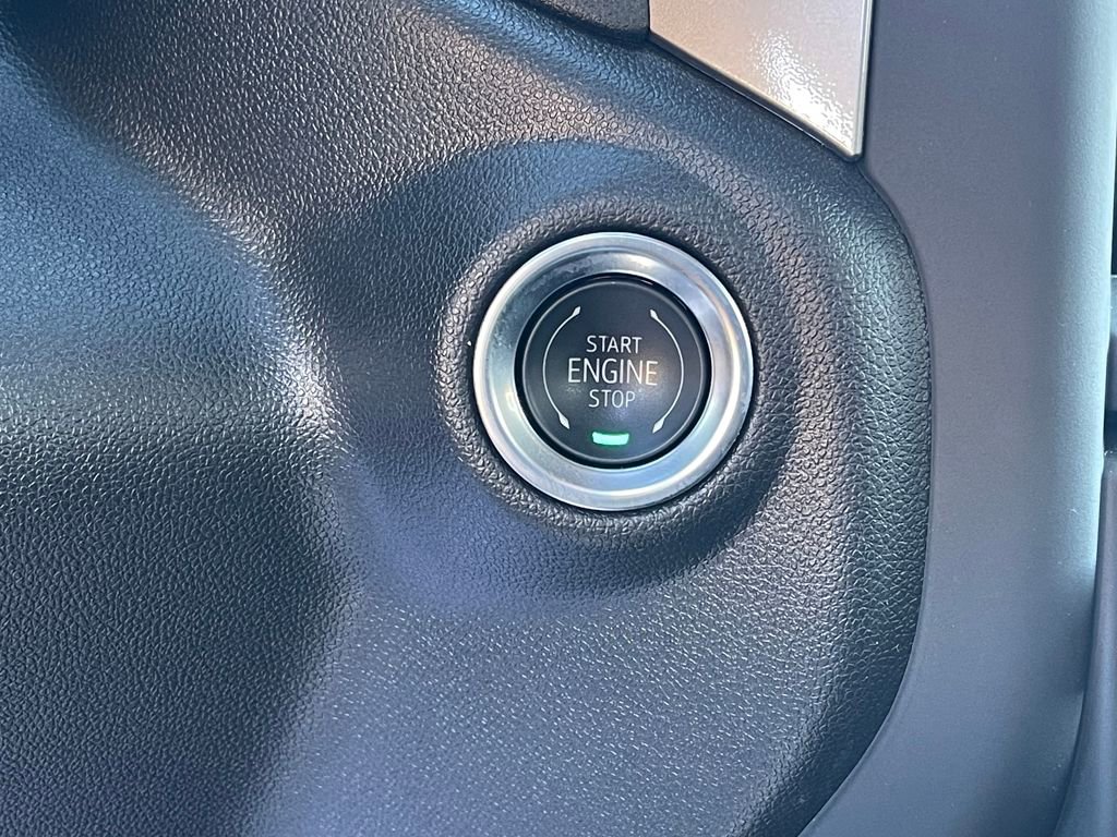 Certified 2025 Chevrolet Silverado 2500 Custom w/ Custom Value Package image 31