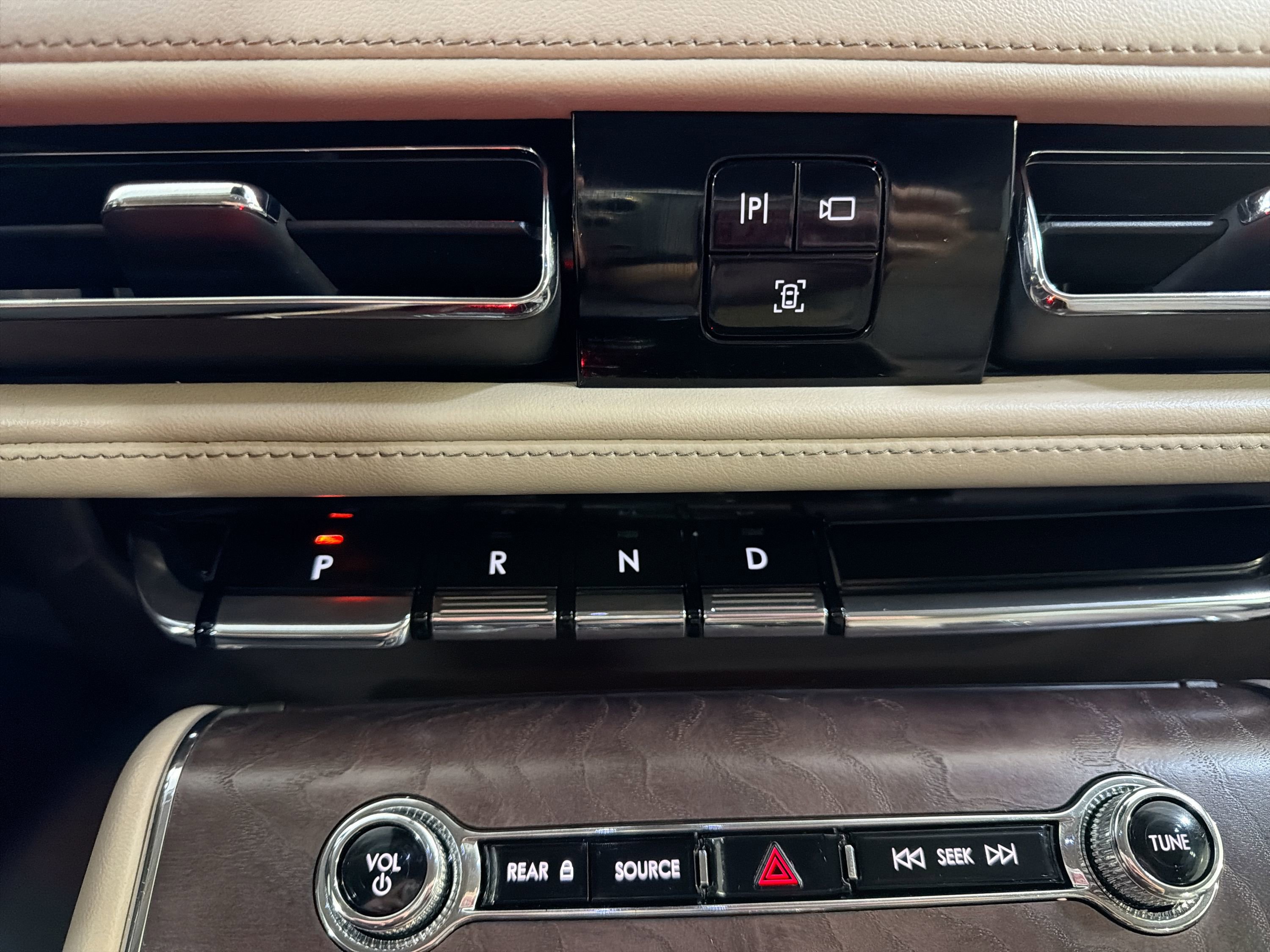 Used 2022 Lincoln Aviator Reserve image 21