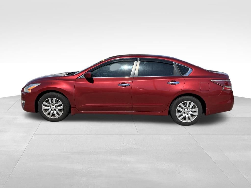 Used 2015 Nissan Altima 2.5 S w/ Power Driver Seat Package FWD image 2