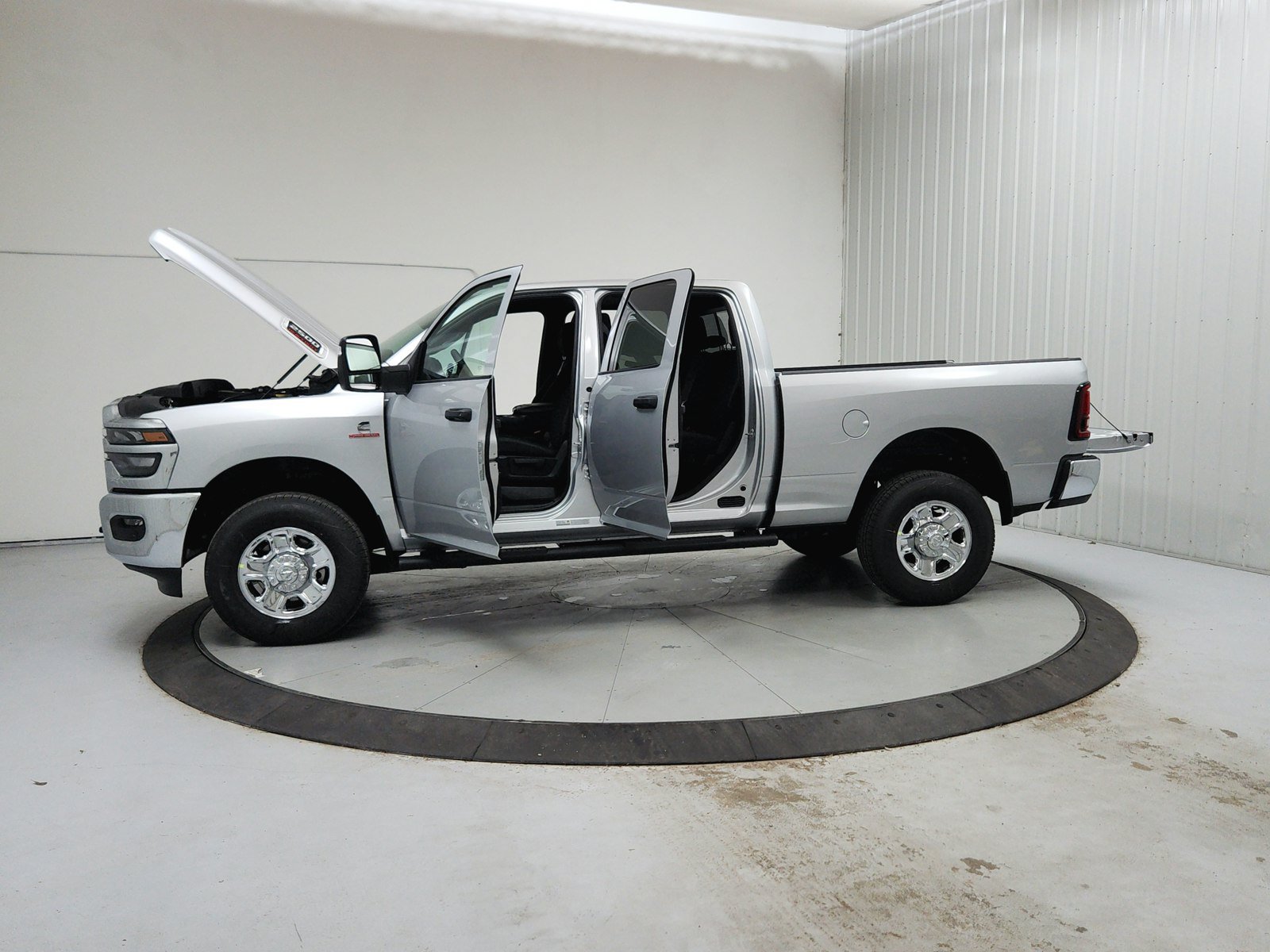 New 2026 RAM 2500 Tradesman AWD/4WD image 12