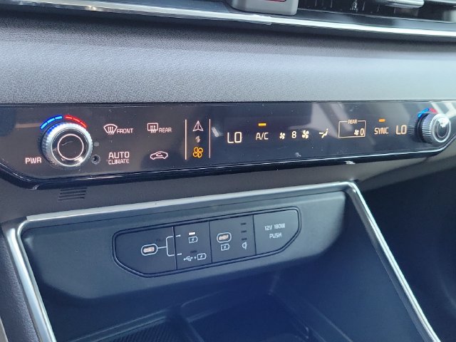 New 2027 Kia Carnival EX FWD image 35