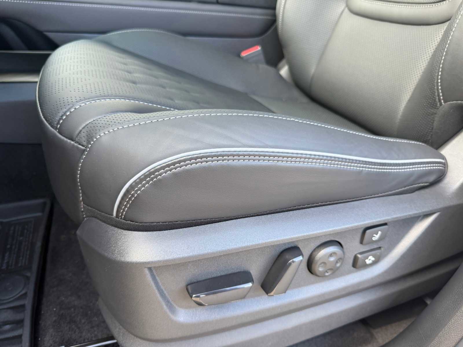 New 2026 INFINITI QX80 Autograph w/ Premium Cargo Package image 21