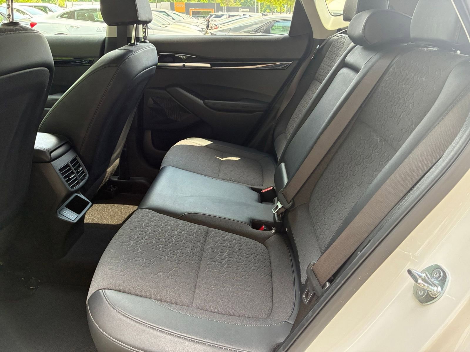 Used 2025 Kia Seltos S FWD image 29