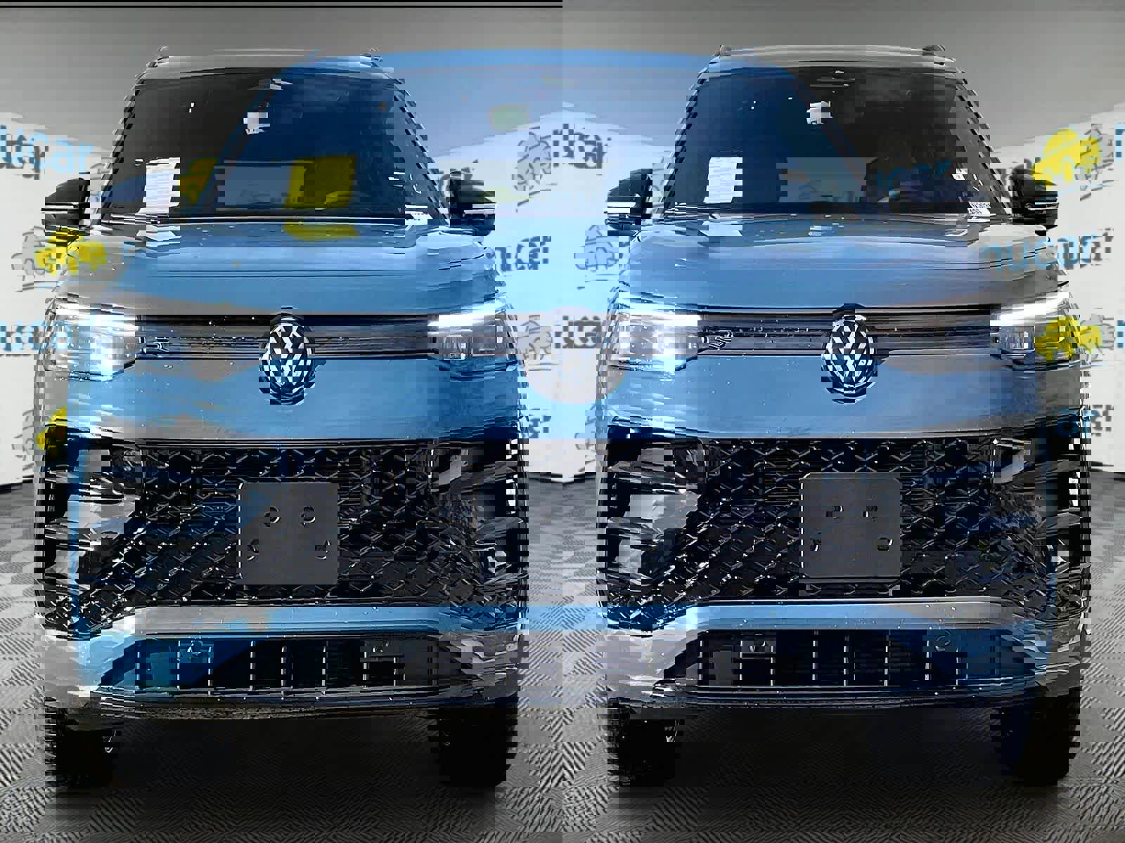 New 2026 Volkswagen Tiguan SE R-Line image 3