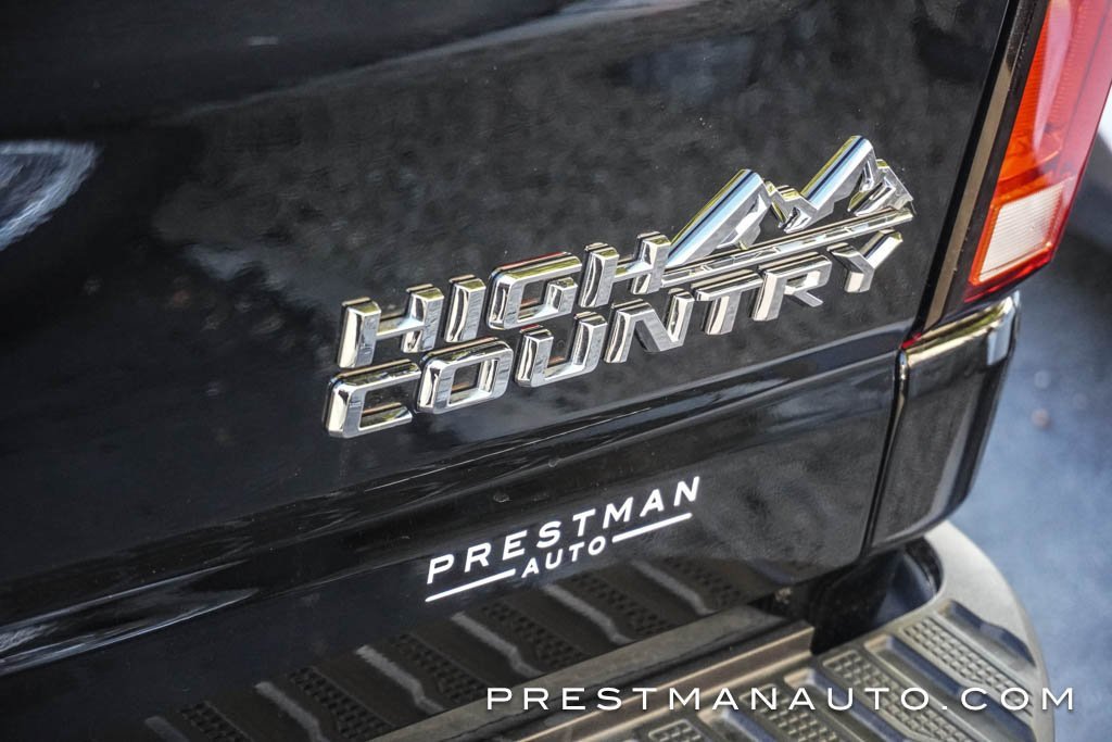 Used 2025 Chevrolet Silverado 3500 High Country w/ Technology Package image 26