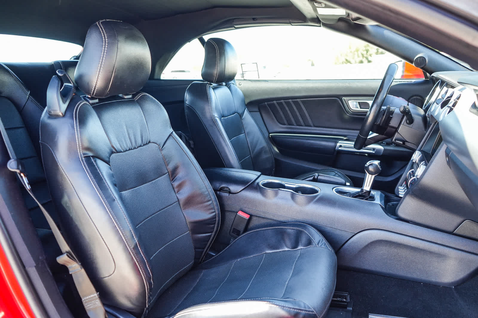 Used 2020 Ford Mustang GT Premium RWD image 22