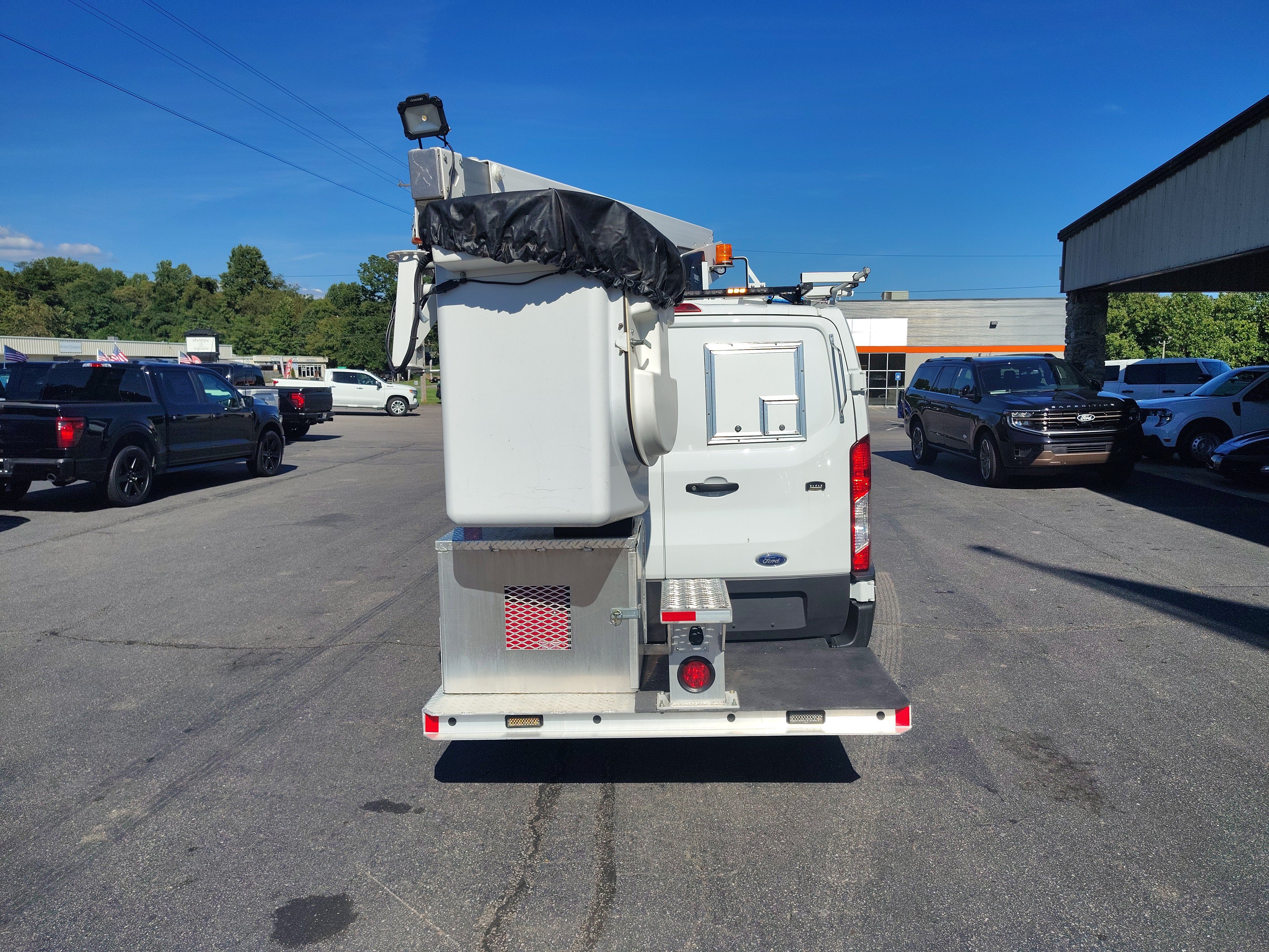 Used 2023 Ford Transit 350 Low Roof w/ Upfitter Package RWD image 5