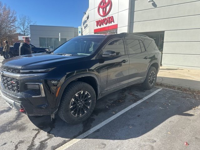 Used 2025 Chevrolet Traverse Z71
