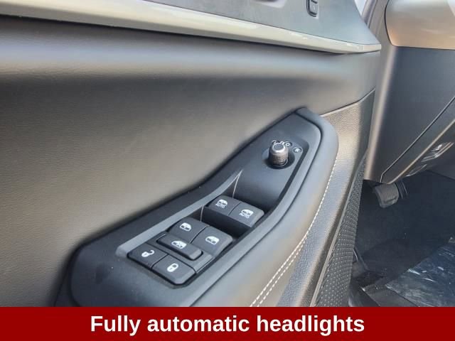 New 2025 Jeep Grand Cherokee L Limited image 9