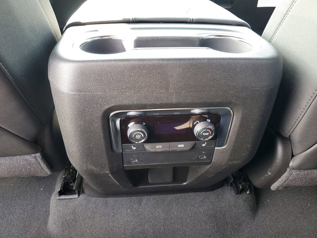 New 2026 Chevrolet Suburban LT w/ Comfort Package image 15