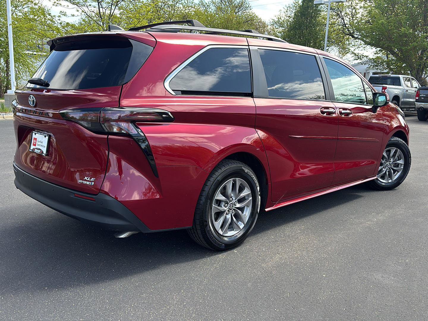 Used 2023 Toyota Sienna XLE AWD/4WD image 17