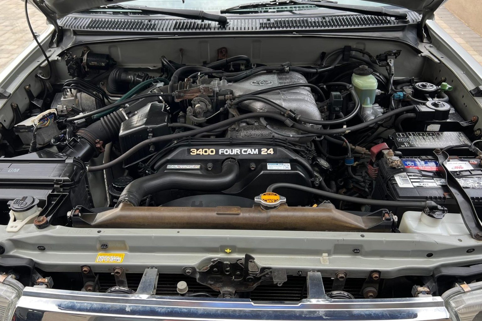 Used 1999 Toyota 4Runner SR5 AWD/4WD image 5