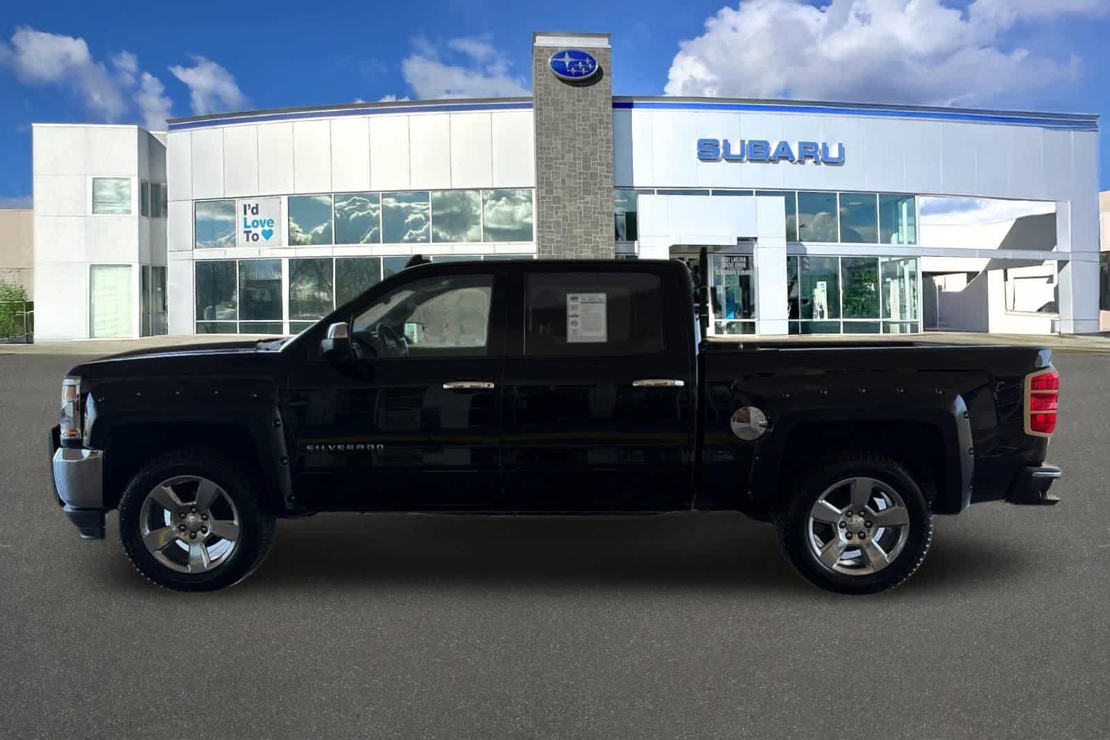 Used 2018 Chevrolet Silverado 1500 LT w/ All Star Edition RWD image 9