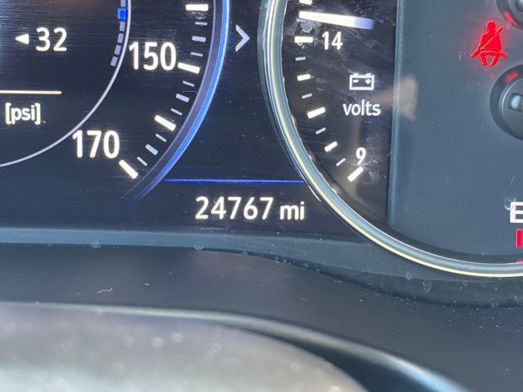 Used 2024 Buick Enclave Premium image 31