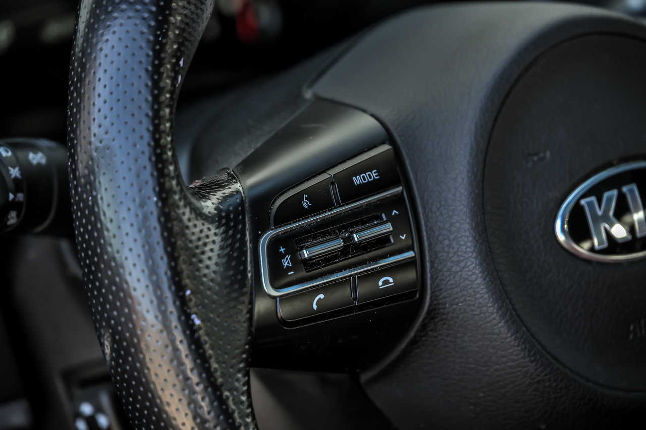 Used 2020 Kia Stinger GT1 AWD/4WD image 31