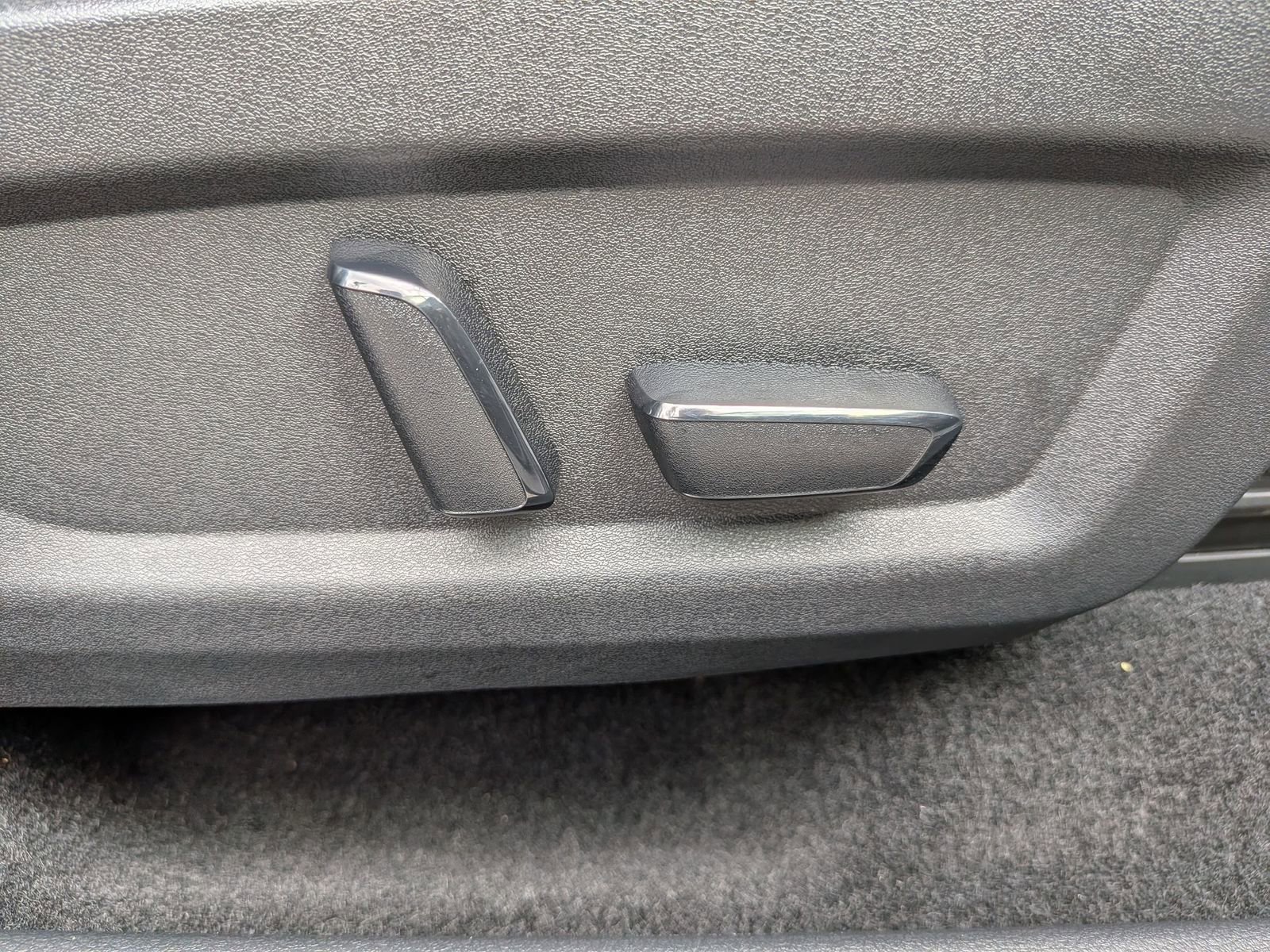 Used 2025 Nissan Murano SL image 40