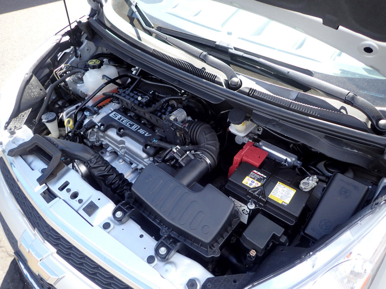 Used 2015 Chevrolet Spark LT image 23