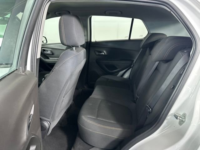 Used 2017 Chevrolet Trax LS image 25