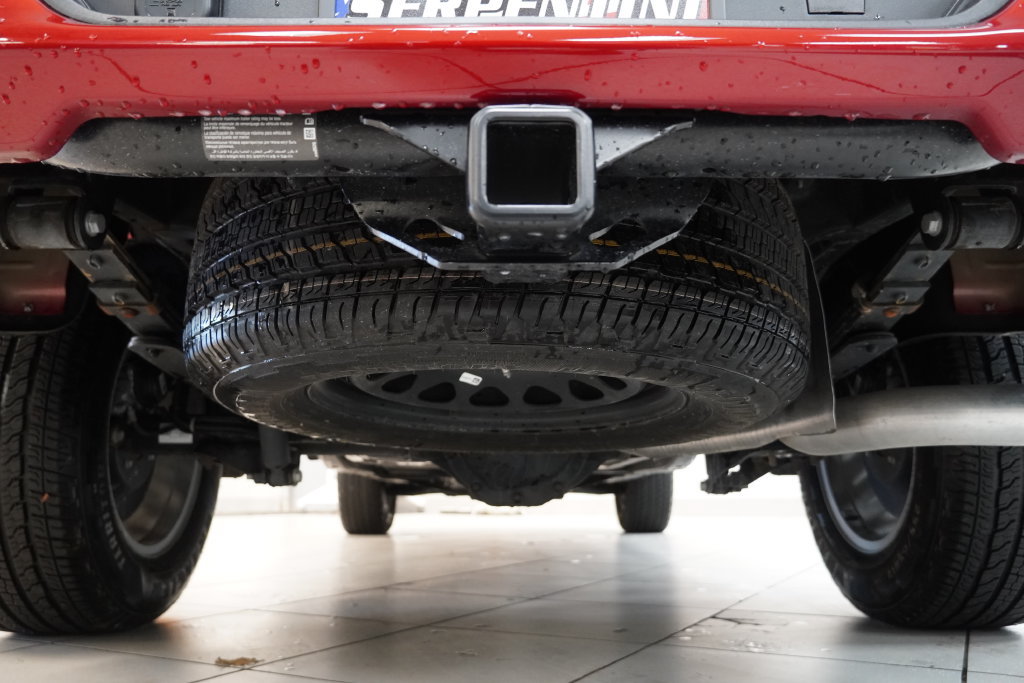 Used 2025 Chevrolet Colorado LT w/ LT Convenience Package AWD/4WD image 11